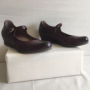 Dansko - Loralie - Size 40 - Wine - Wedge - Clog